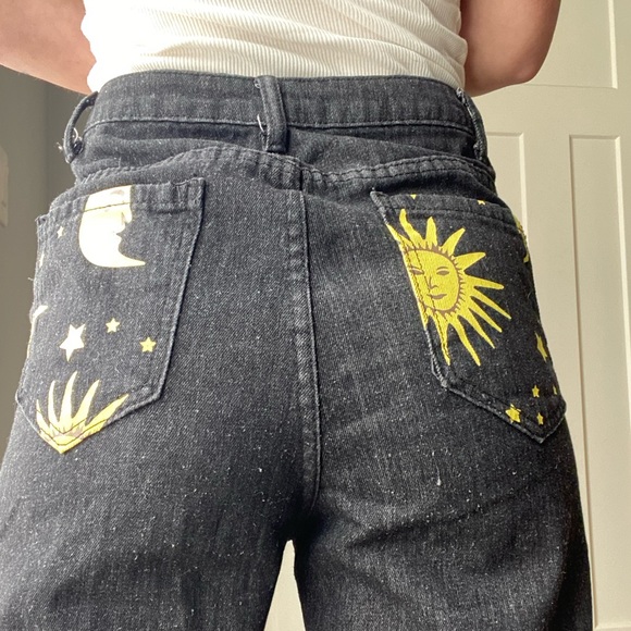 UNIQUE SUN & MOON JEANS - Picture 3 of 6
